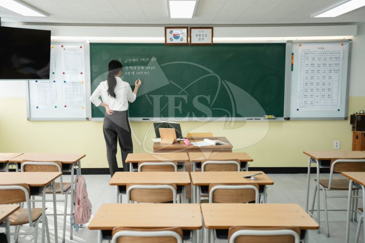 Dạy học tiếng Hàn cho người mới bắt đầu cần những gì?